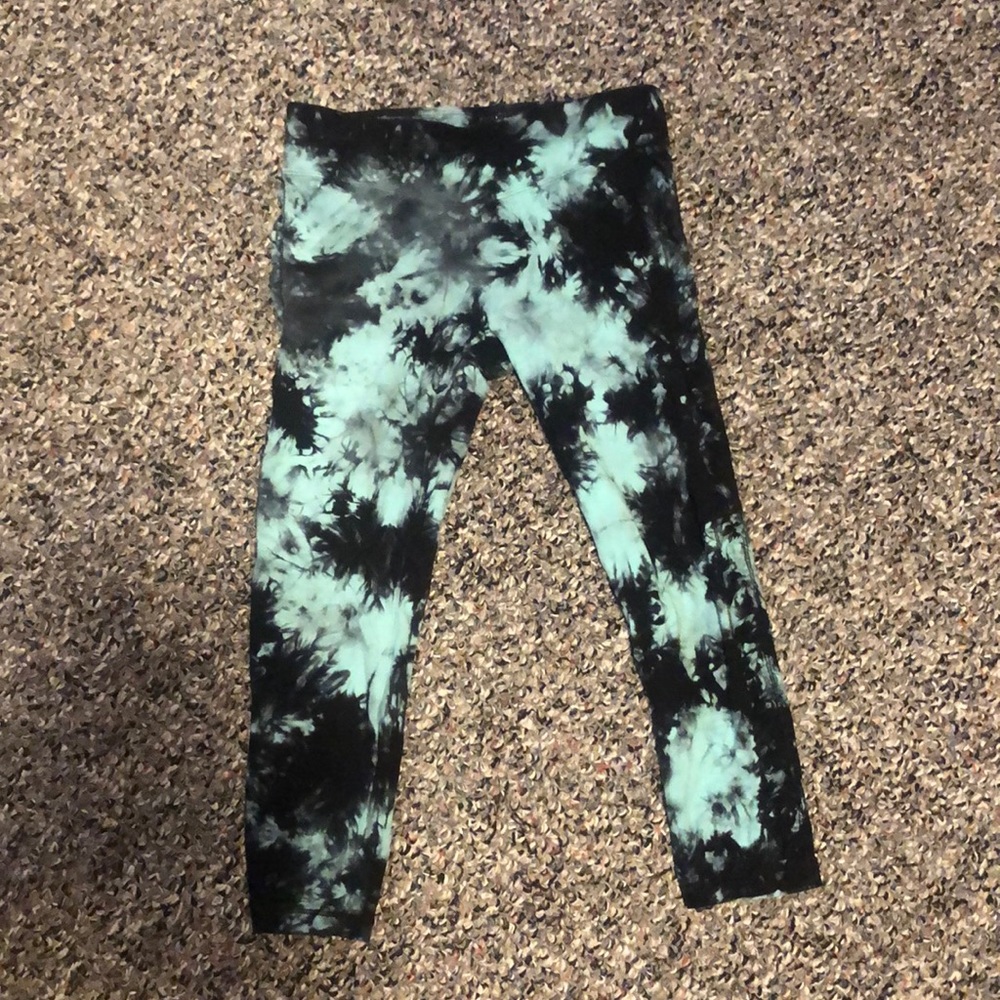 Kensie tie dye cropped legging